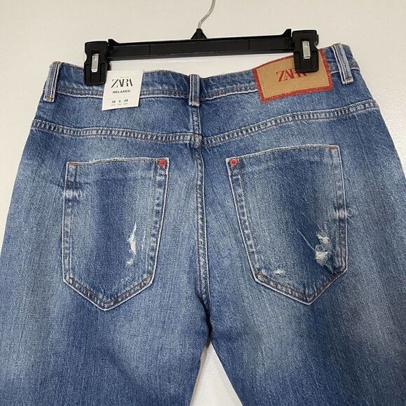 NWT Zara Distressed Relaxed Cropped Blue Jeans size US 6 - Picture 4 of 6